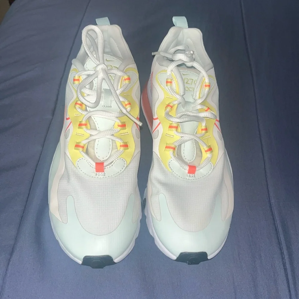 EUC Nike Wmns Air Max 270 React 'Pale Ivory' - Sz 10